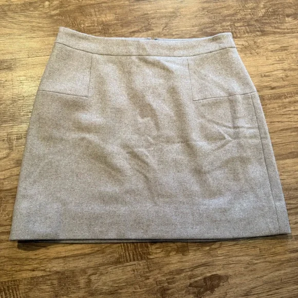 J. CREW Women's Wool Blend A-Line Above Knee Length Beige Skirt Size 6 Winter - Picture 1 of 6